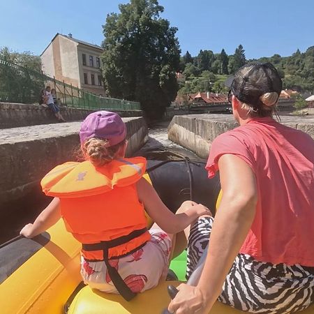 Penzion Zahrada Nad Rekou, Restaurace A Kavarna - Parkovani Gratis Zlatá Koruna Zewnętrze zdjęcie