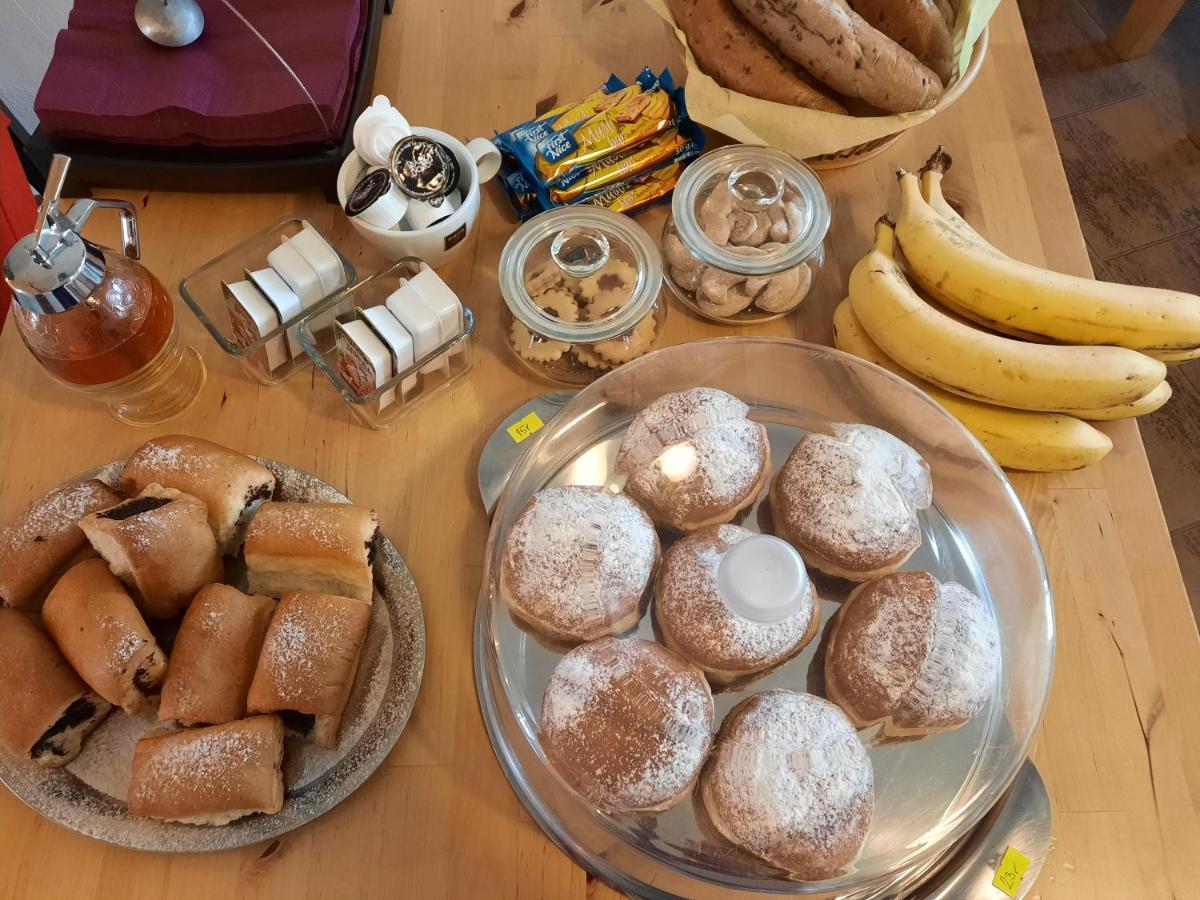 Penzion Zahrada Nad Rekou, Restaurace A Kavarna - Parkovani Gratis Zlatá Koruna Zewnętrze zdjęcie