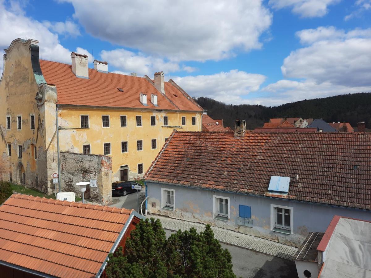 Penzion Zahrada Nad Rekou, Restaurace A Kavarna - Parkovani Gratis Zlatá Koruna Zewnętrze zdjęcie